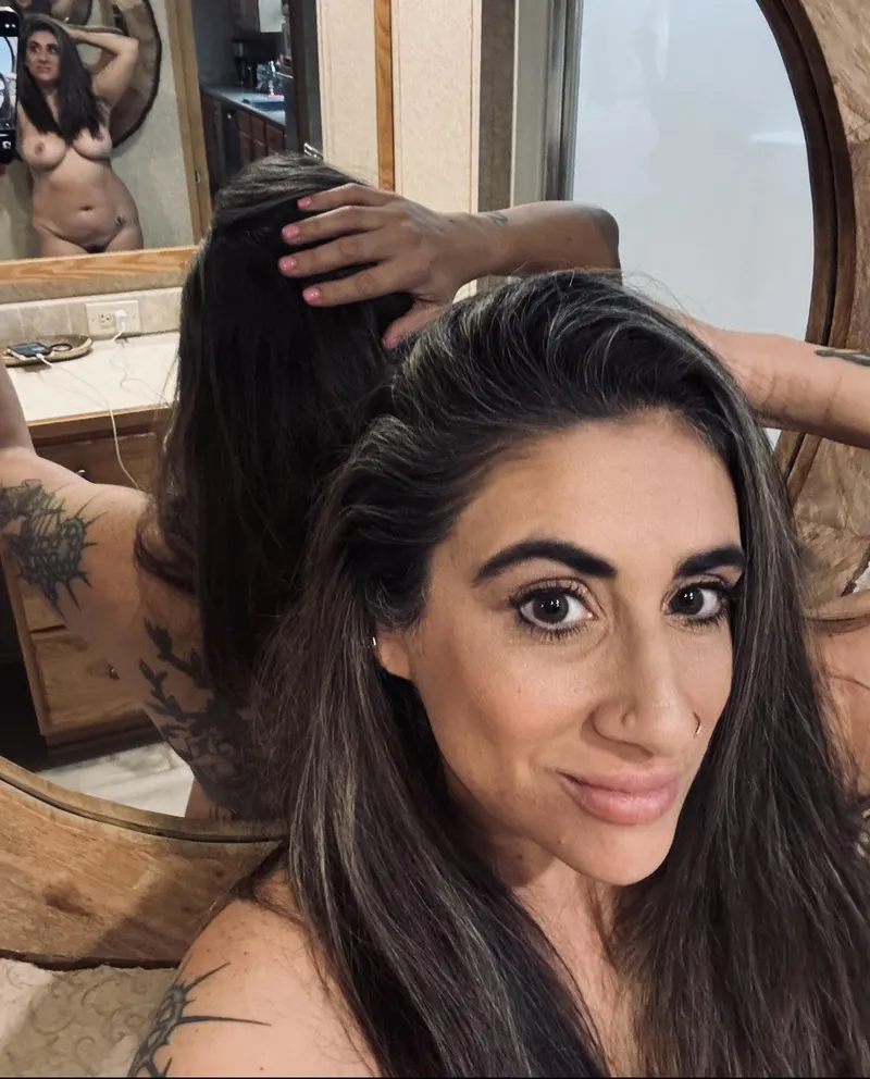 Thumbnail A Good Morning Double Mirror Sexy Selfie by FullBushHotwife