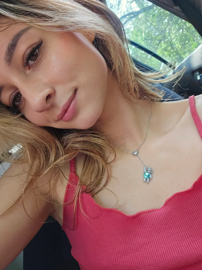 Thumbnail Perfect Lighting: EviBlondie Shines Bright | HotGirls