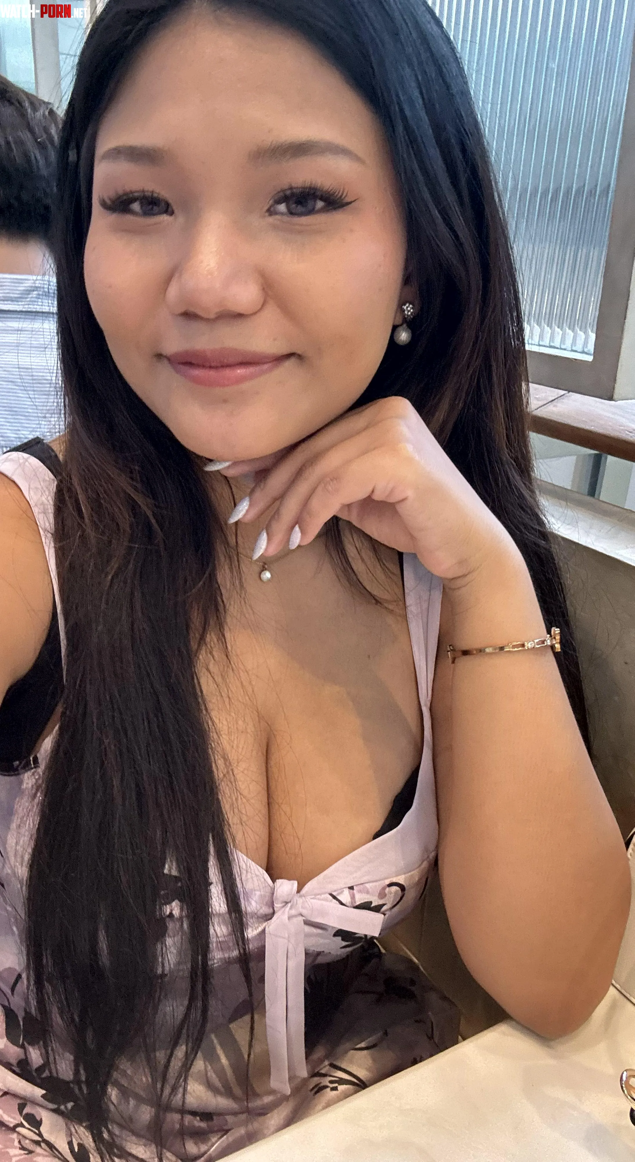 Do you think Thai girls cute? by thaibabe_11