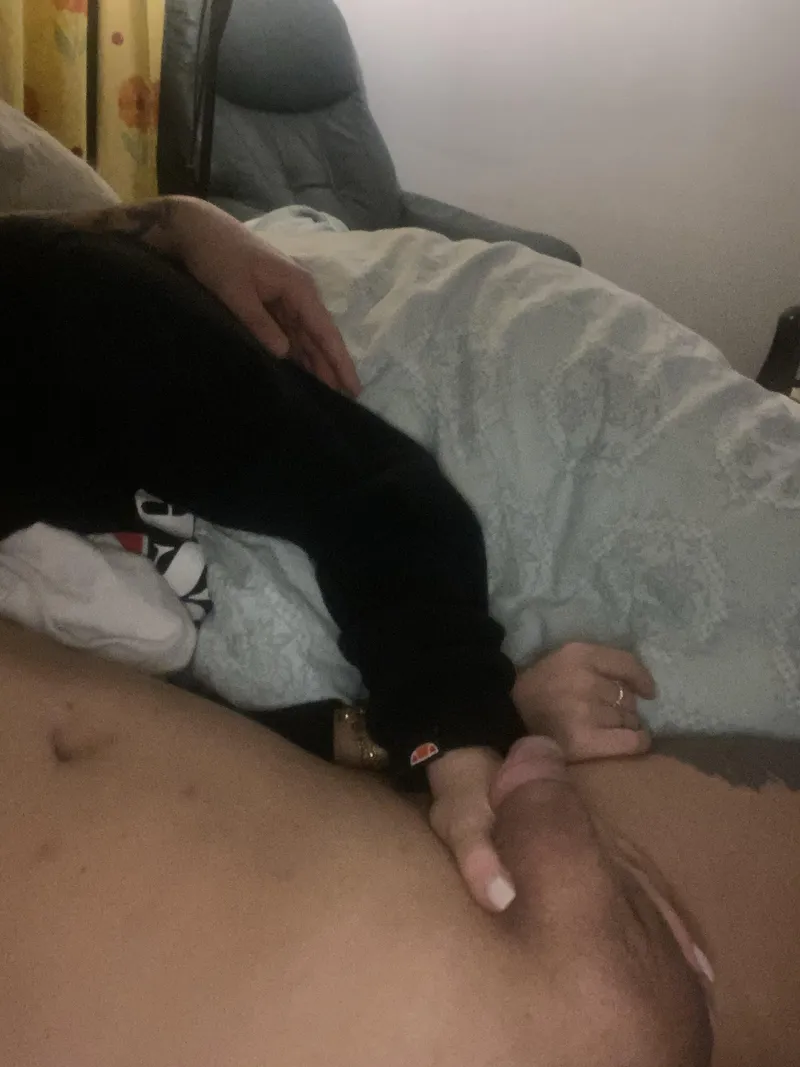 Thumbnail Intimate Moment: Maleswe's Sensual Experience with a Girl