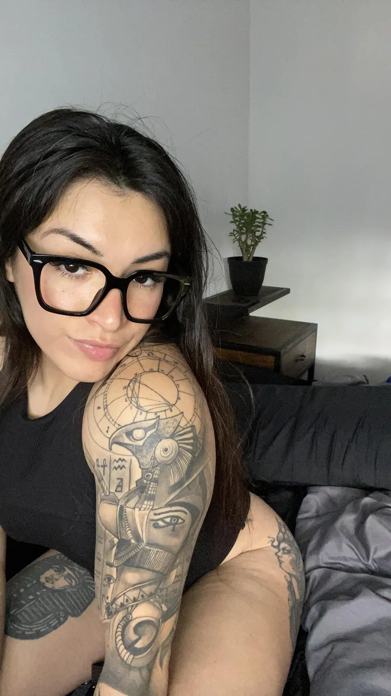 Thumbnail Born_Philosopher8256's Morning Revelation - SexyButNotPorn Musings