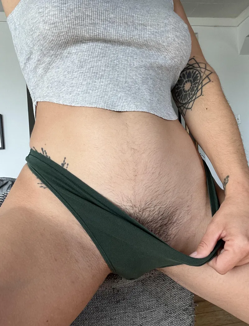 Thumbnail Captivating Contrast: maplesyrup_girl's Perky Boobs and Hairy Pussy Encounter