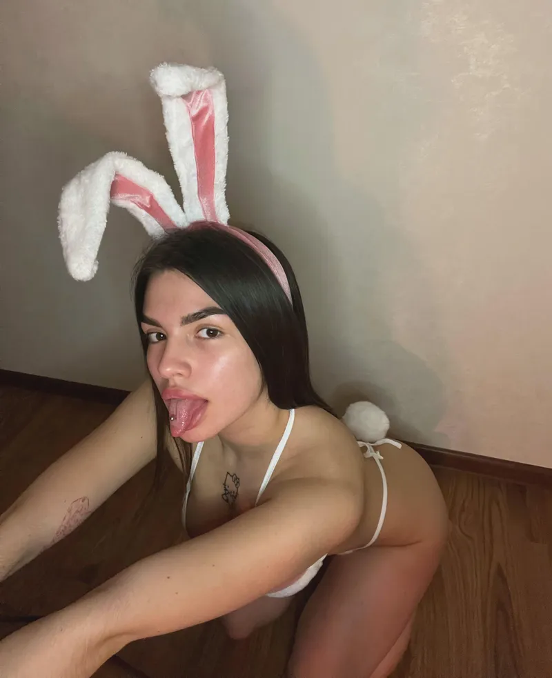 Thumbnail Control Game: A Bunny Girl's Playful Mind | FrostyWhim