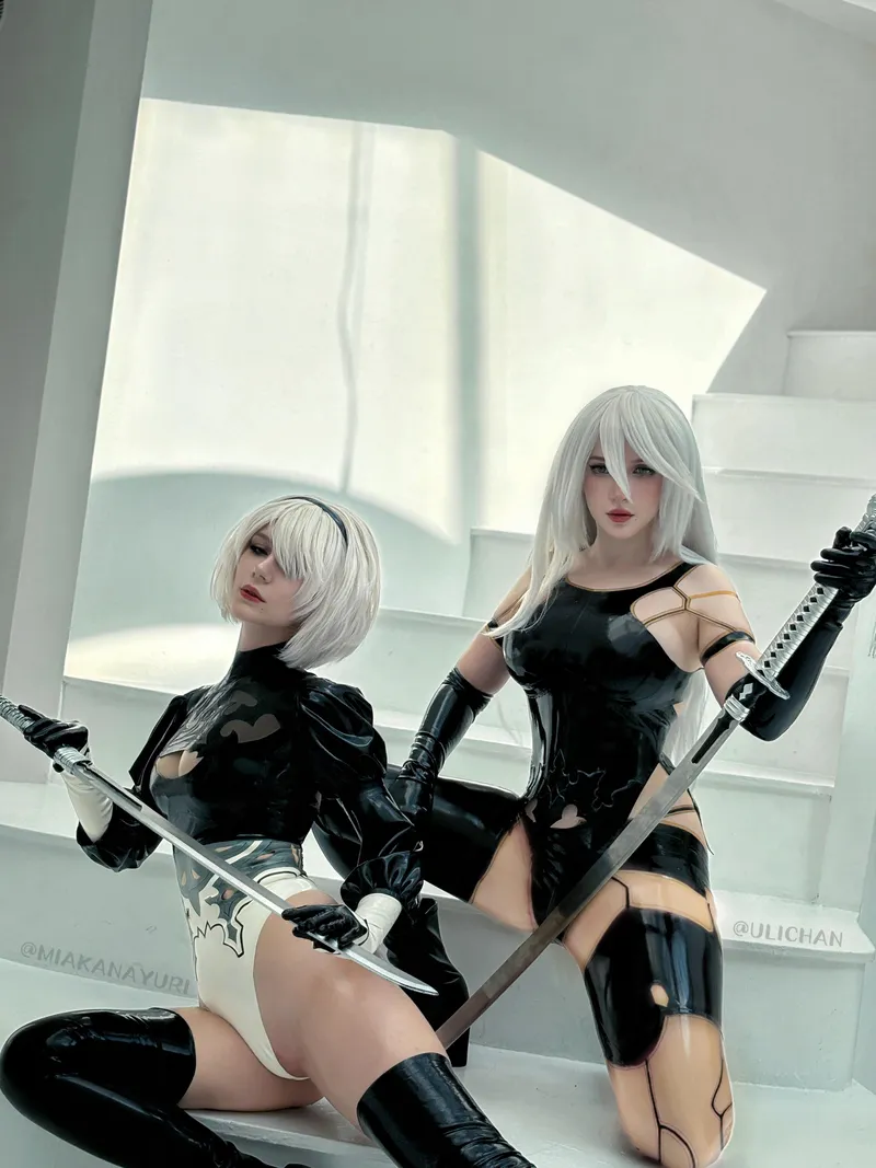 Thumbnail Experience Nier's 2B & A2 Cosplay by Miakanayuri & Ulichan