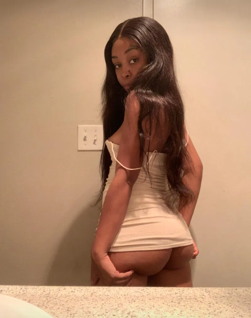 Thumbnail Cherrycherriesontop's Raceplay Rates Without Panties
