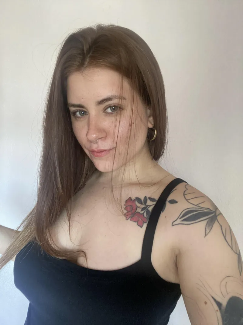 Thumbnail Celebrate Crop Top Day: thelaydy's Fun Feature on Croptopgirls
