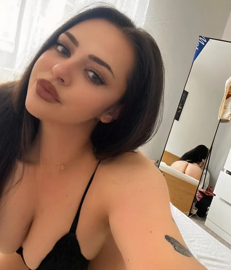 Thumbnail Crushing Desire: The Allure of a Huge Ass 🍑 by AthenaNight69