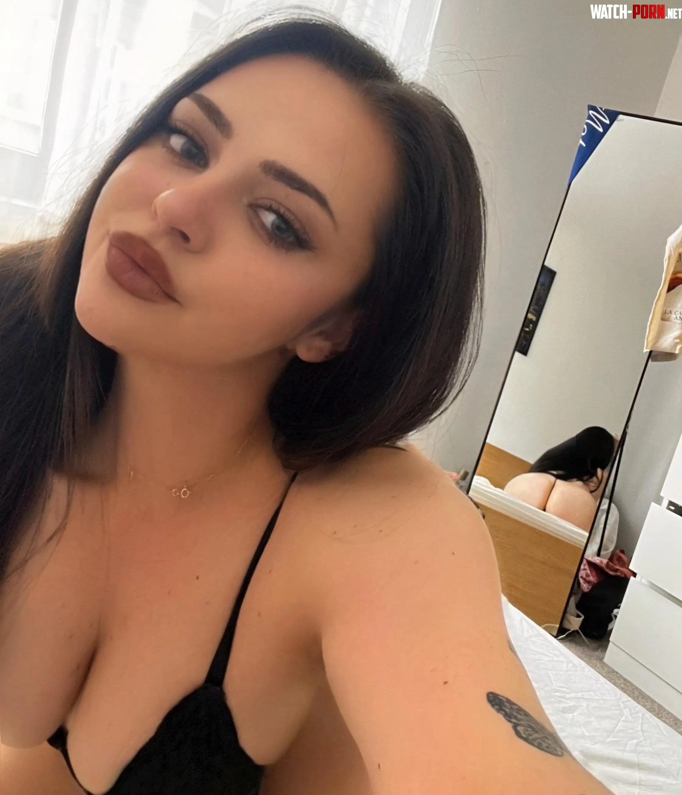 I know you wanna be crushed under this huge ass 🍑 by AthenaNight69