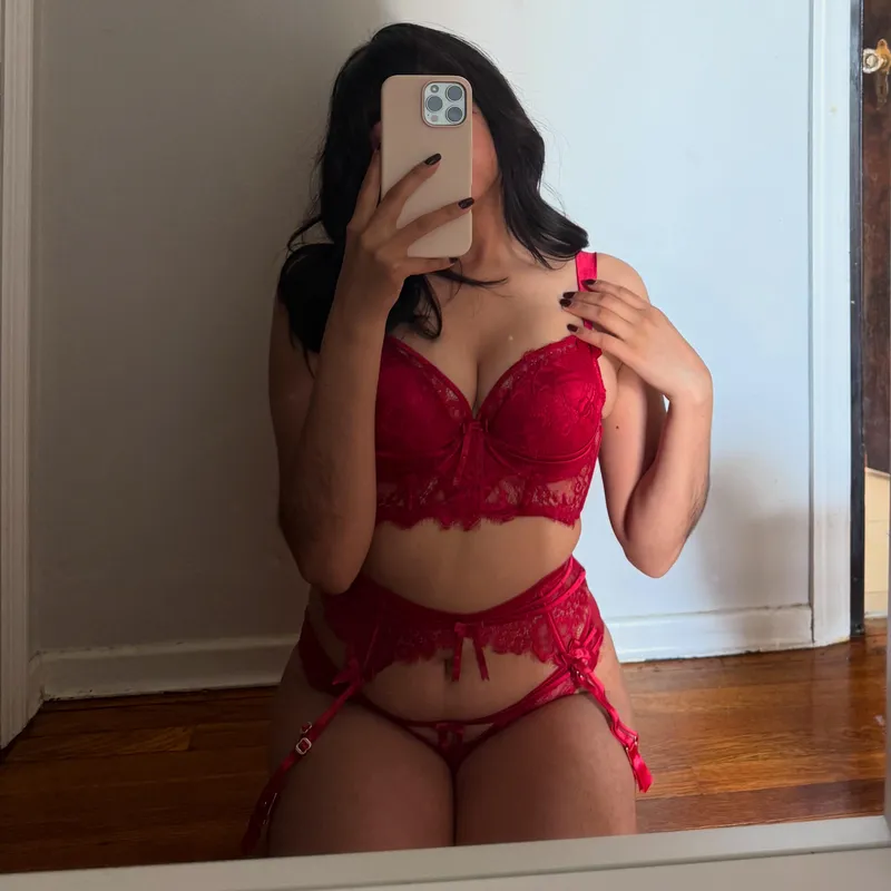 Thumbnail Sweet Fluffy Bunny's Instagram Elegance | InstagramHotties