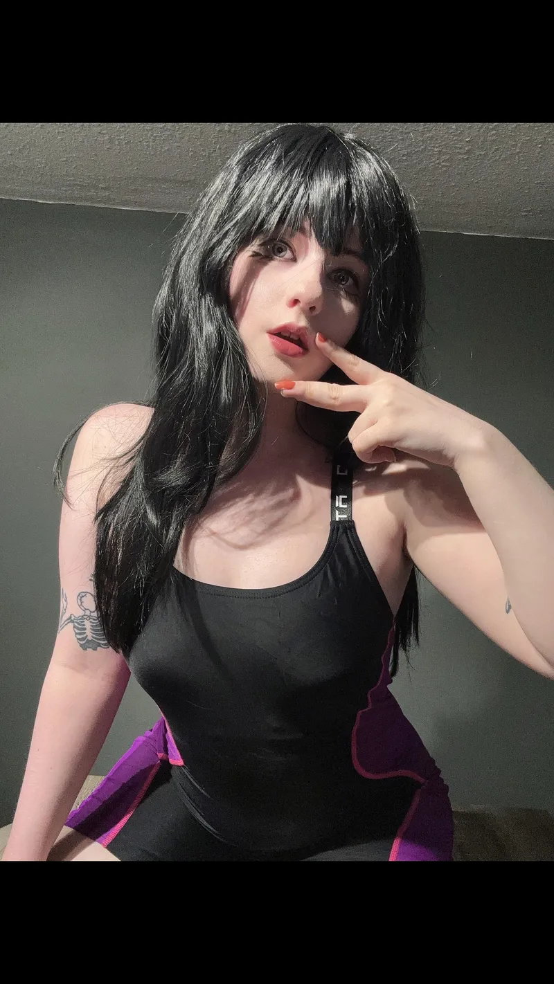 Thumbnail Dive into Cosplay: Fem Haru from Free 🌊 | seraphinan