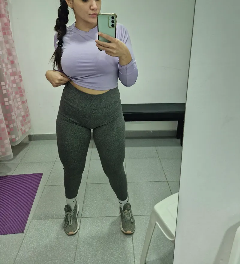 Thumbnail A new week of training begins 🏋‍♀️ by roxx_xieLov