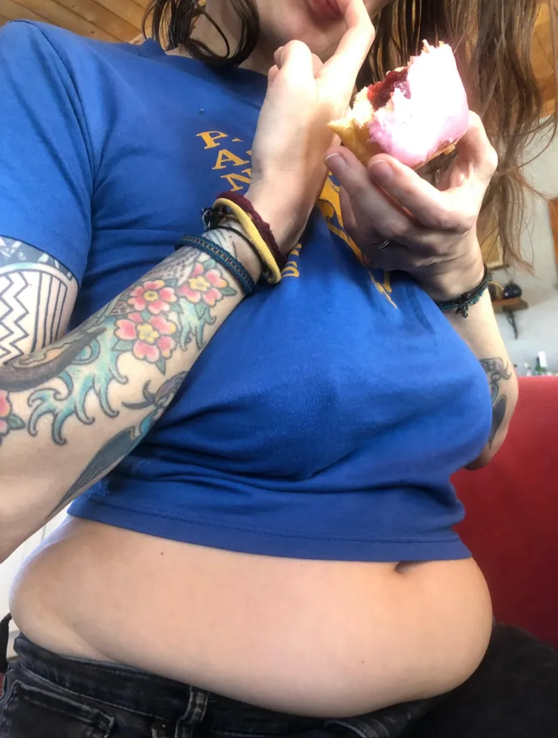 Thumbnail I ate lots of donuts on national donut day🍩🍩 by Melsgotfat