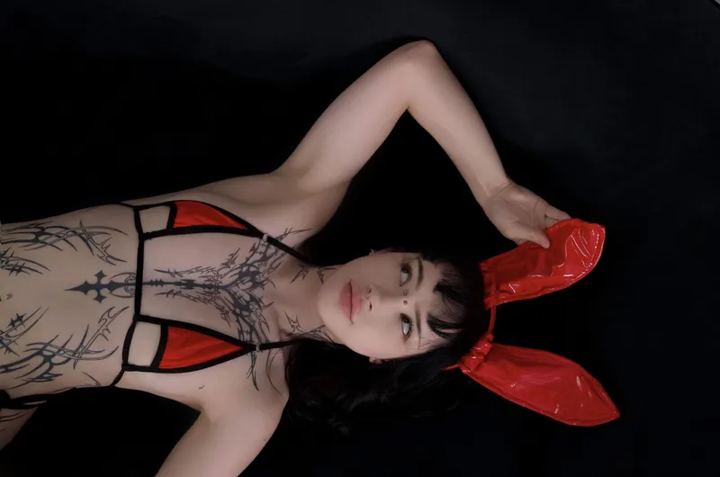 Thumbnail Cyber-Goth on Juicy Carrots and Bunny Thoughts