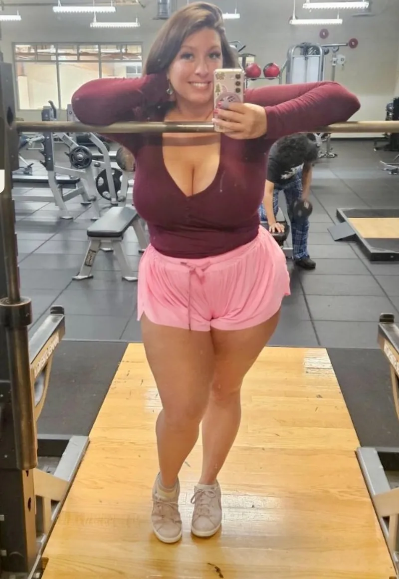 Thumbnail This is what guys from my gym wish they could see by Babylittlelo