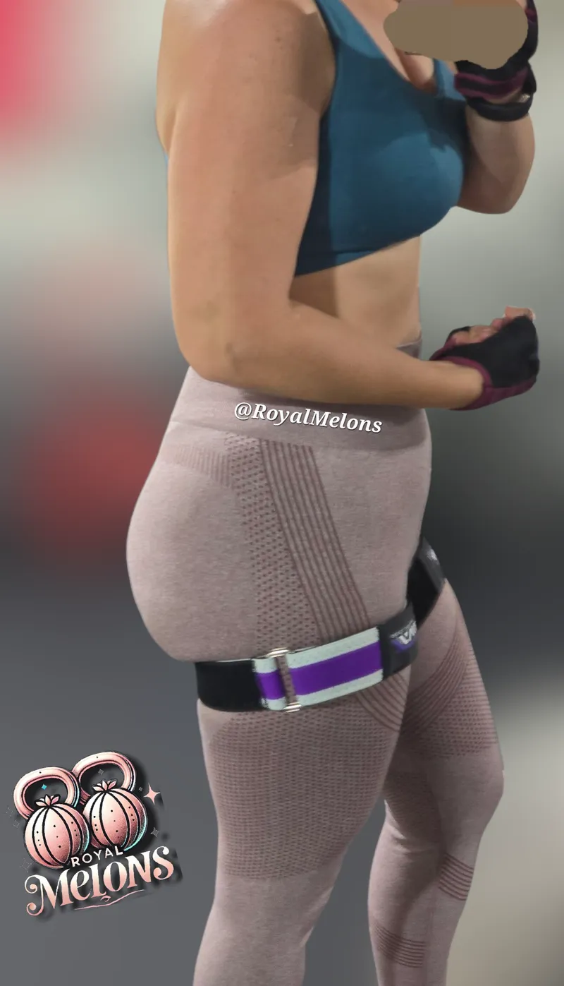 Thumbnail RoyalMelons' 5 AM Monday: A MILF's Dawn Sweat Sesh in YogaPants