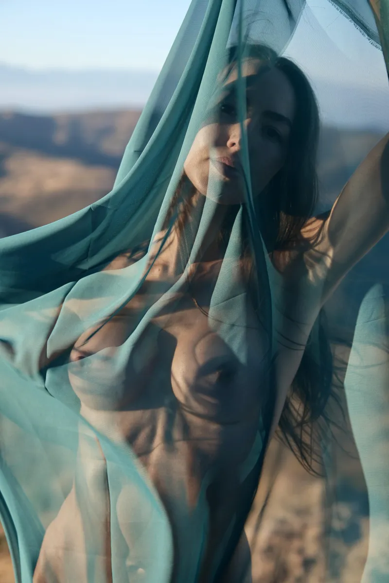 Thumbnail Dive into a World of 'Flowing' Elegance with chloecascade11 in LaBeauteFeminine