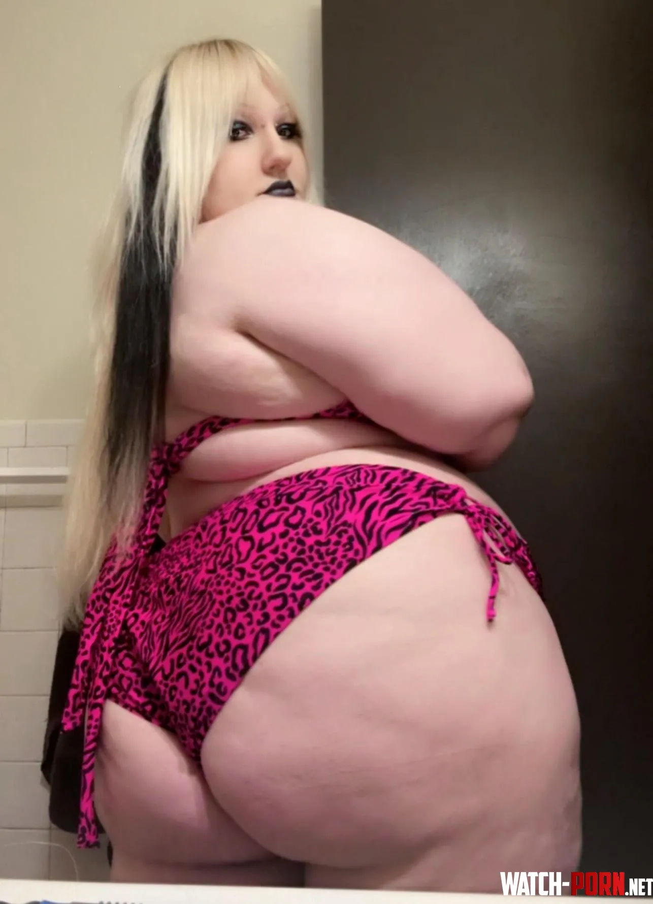 bikini from the back 👙 by Pinkatink