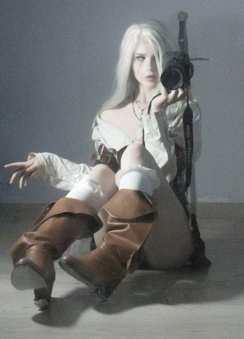 Thumbnail Ciri Cosplay by Mollb_cosplay: Cosplaygirls Feature