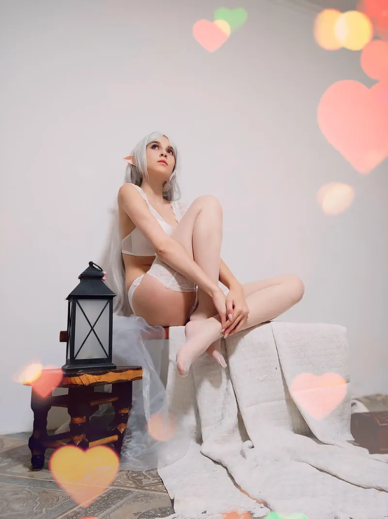 Thumbnail Magical Frieren: ReymaVan's Enthralling Cosplay Creation
