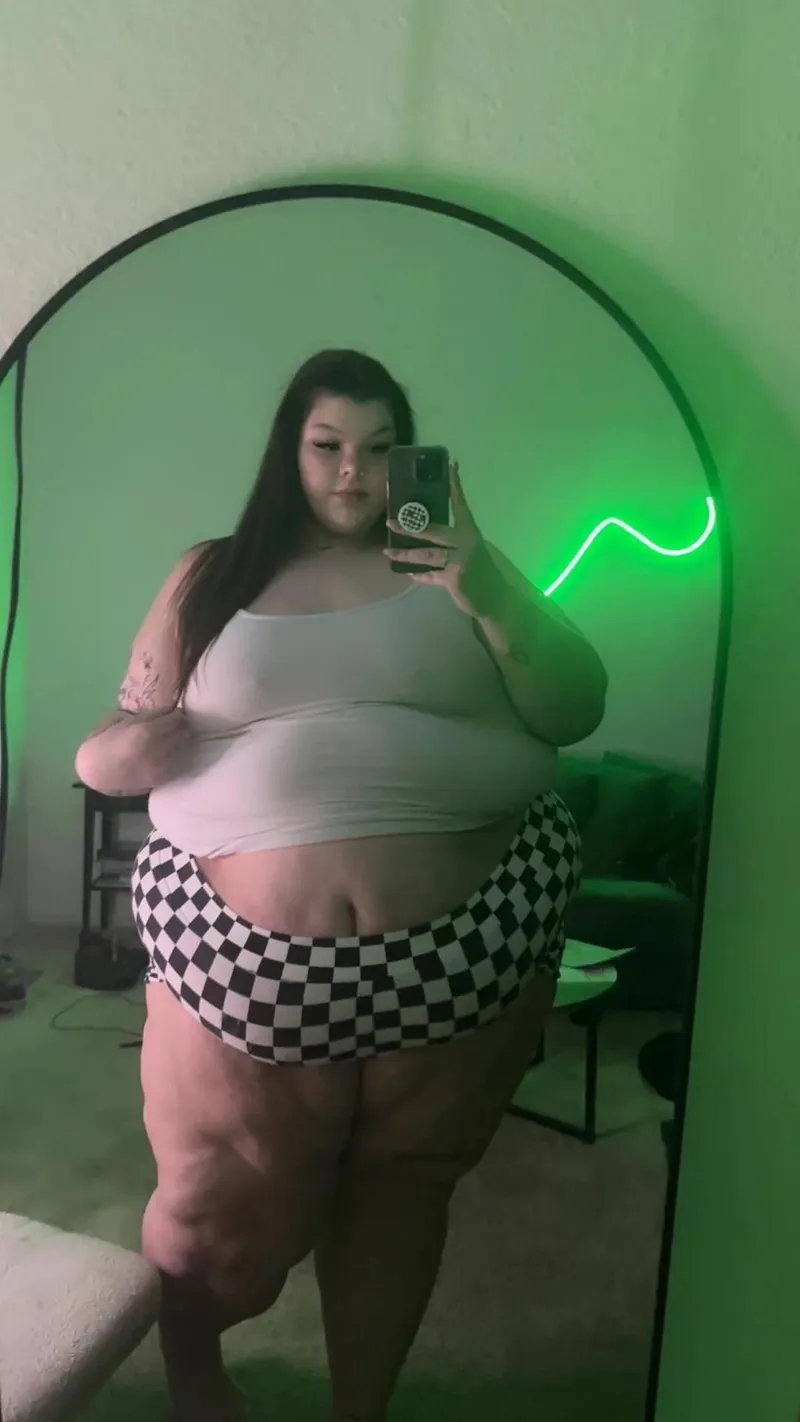 Thumbnail Greedygirlmariee Breaks Down Her Insane Ratio in the ssbbw Category