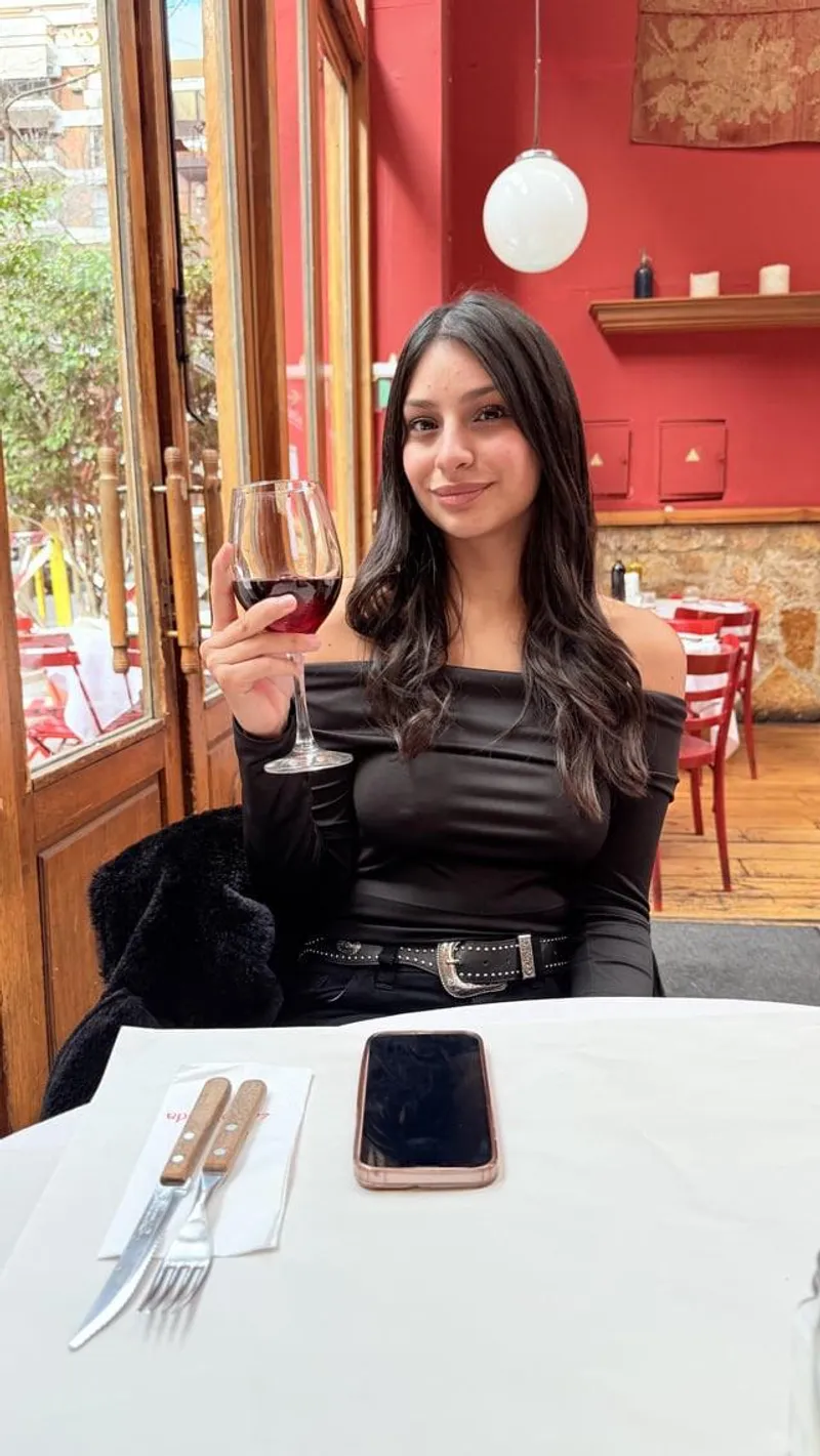 Thumbnail Going for the lunch without a bra by tformen