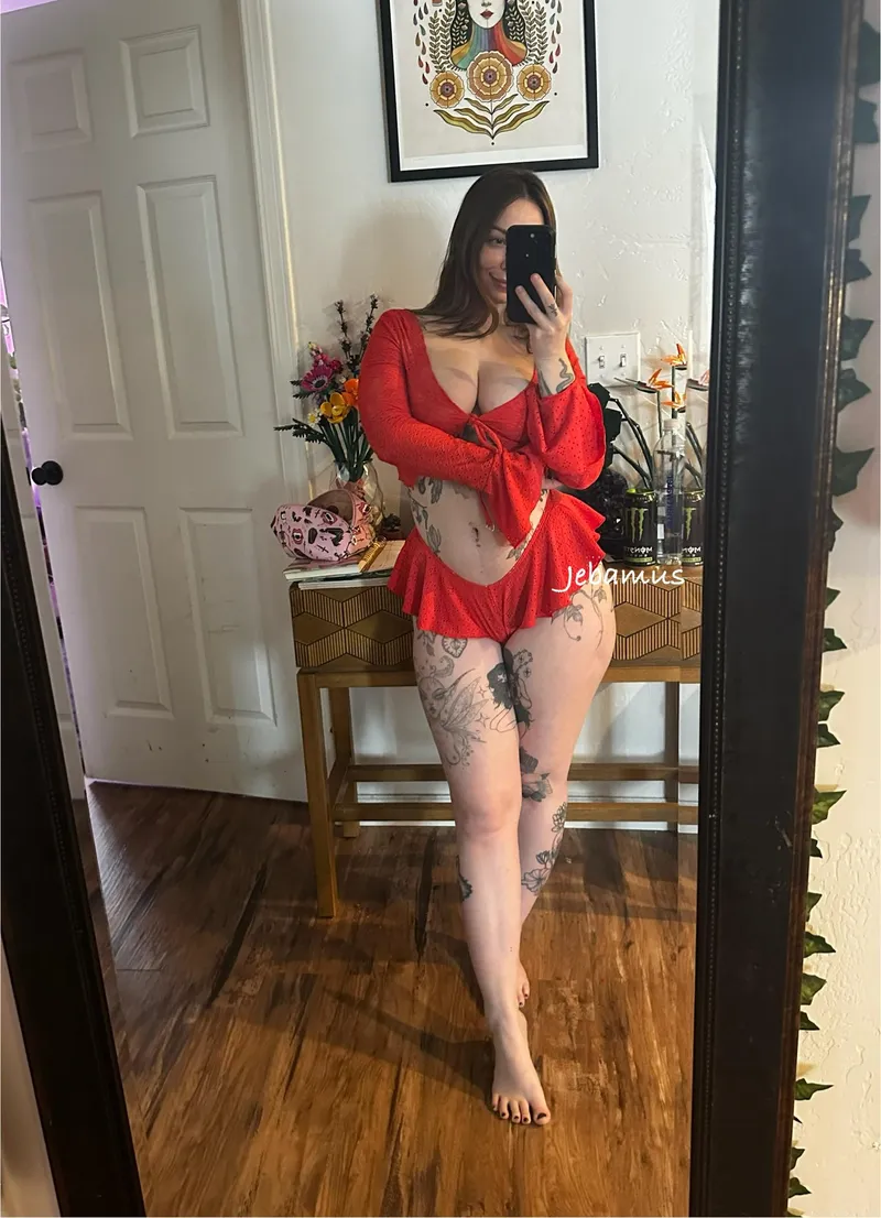 Thumbnail Thick thighs save lives or something like that by Jebamus