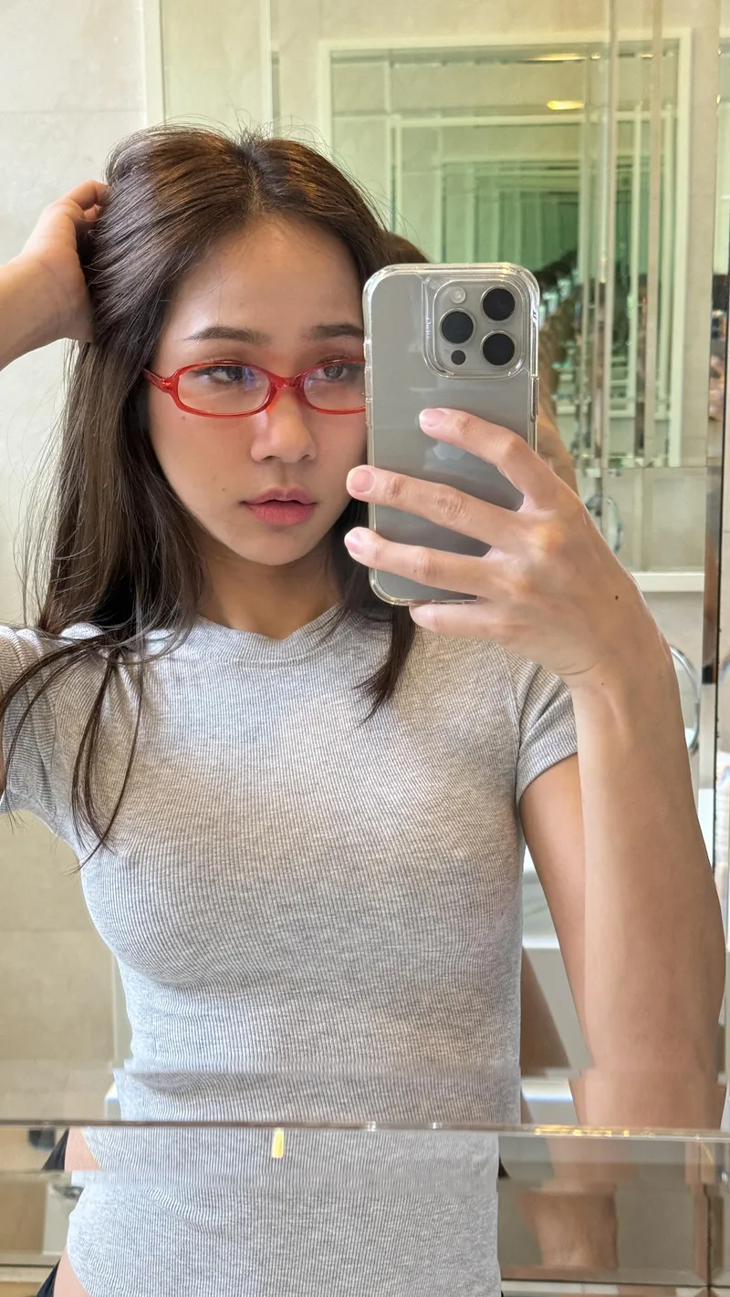 Thumbnail Trying New Nerdy Look by Mayuko_Ryuzu | Pokies