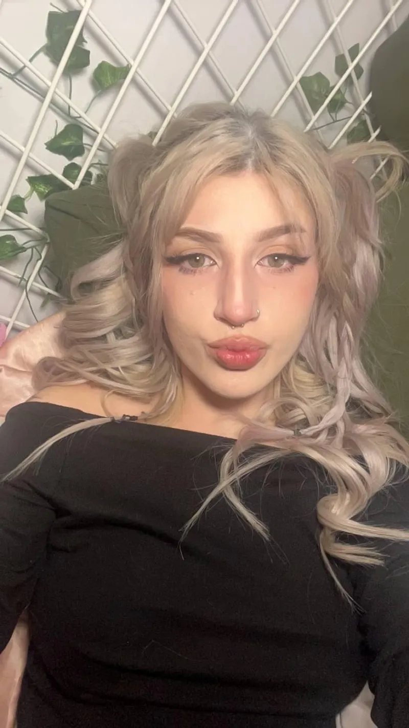 Thumbnail black top, blonde mood, green eyes - pick a favorite by velvetfairydust