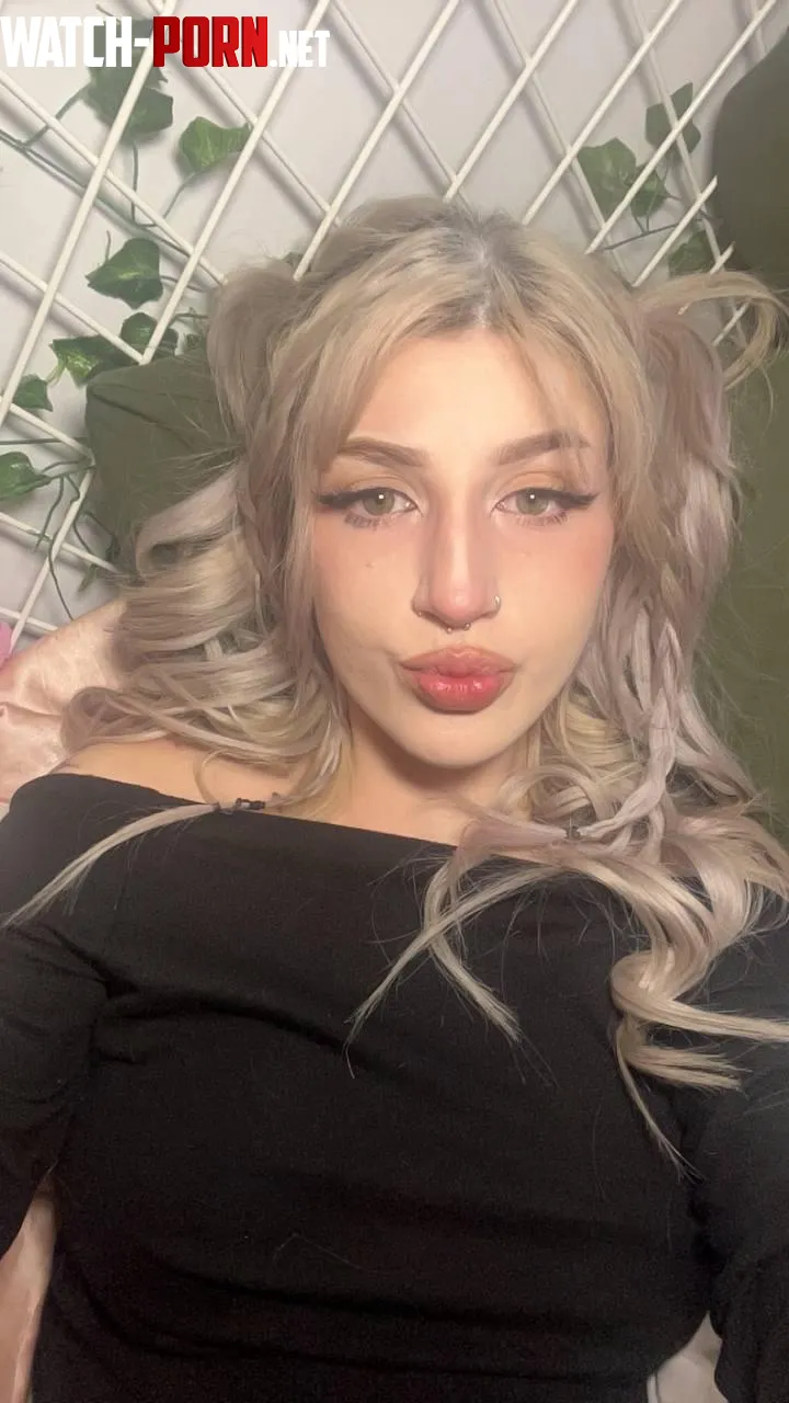 black top, blonde mood, green eyes - pick a favorite by velvetfairydust