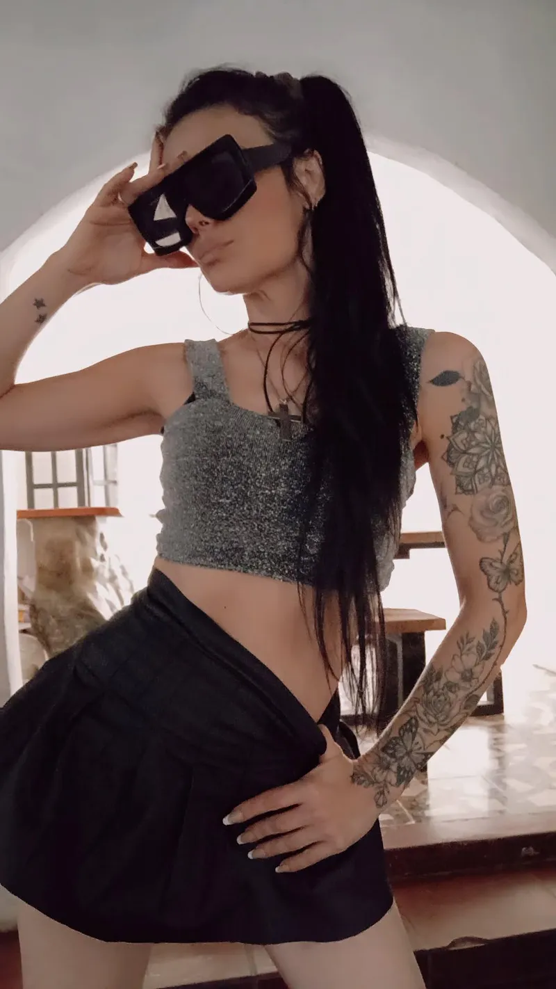 Thumbnail Sensual Ponytail Appeal by VERO_ISIDORI: A Must-See