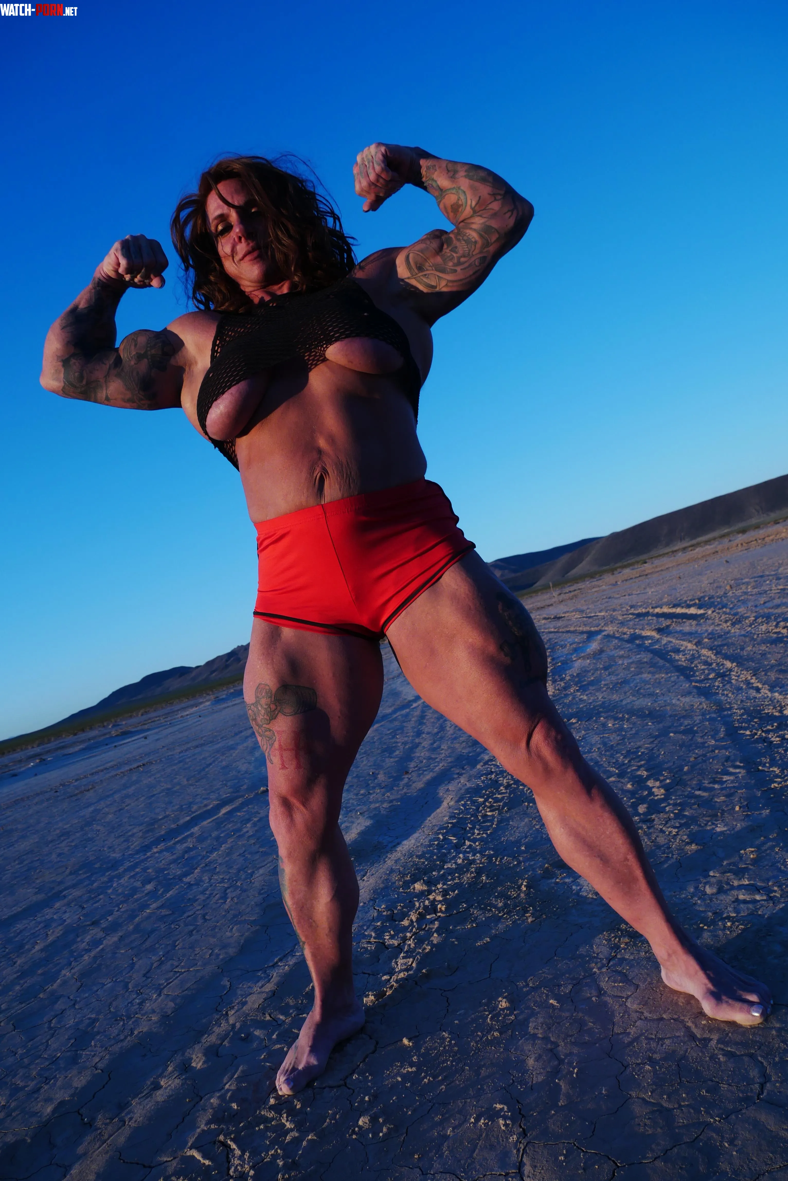 a pumped up milf with big muscles by Brooke_Diesel