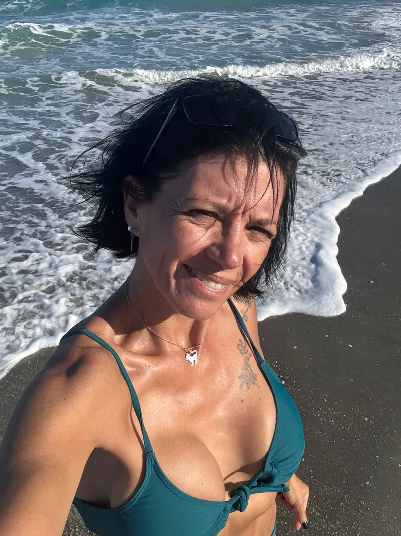 Thumbnail Do you want to see my 52 yo full nude pictures? Y or N? by realsexxyladdyy