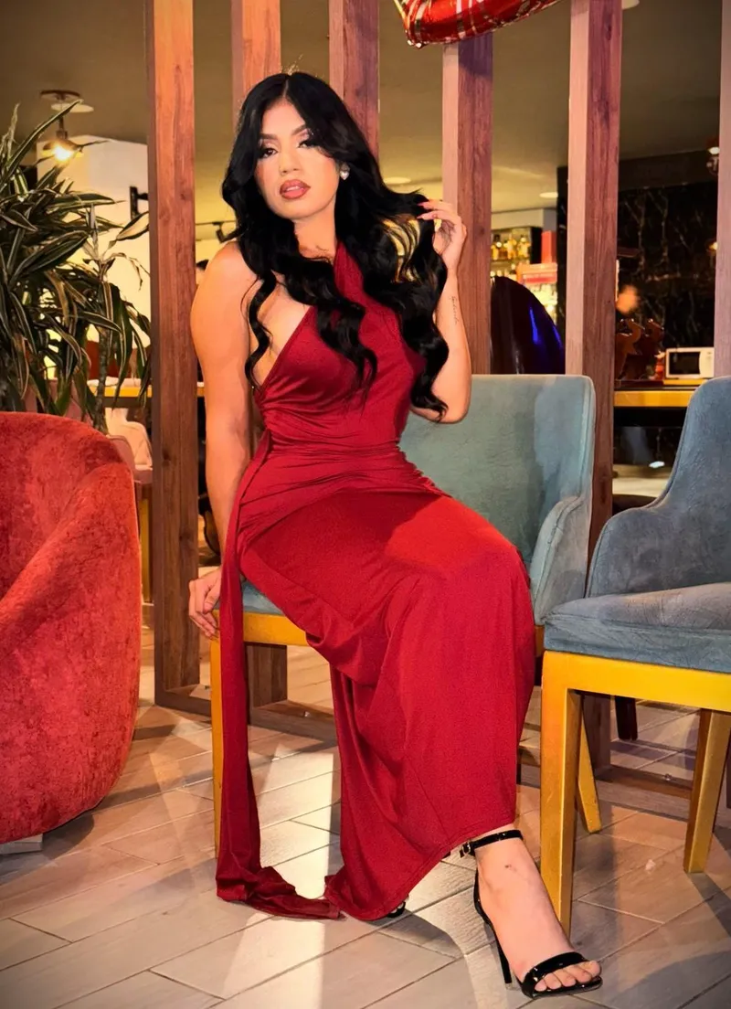 Thumbnail Lady in red by DakotaGF