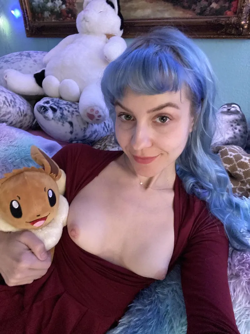 Thumbnail Playful Choices: TeslaPrincess69's Eevee vs. Perky Tits Dilemma | GWNerdy