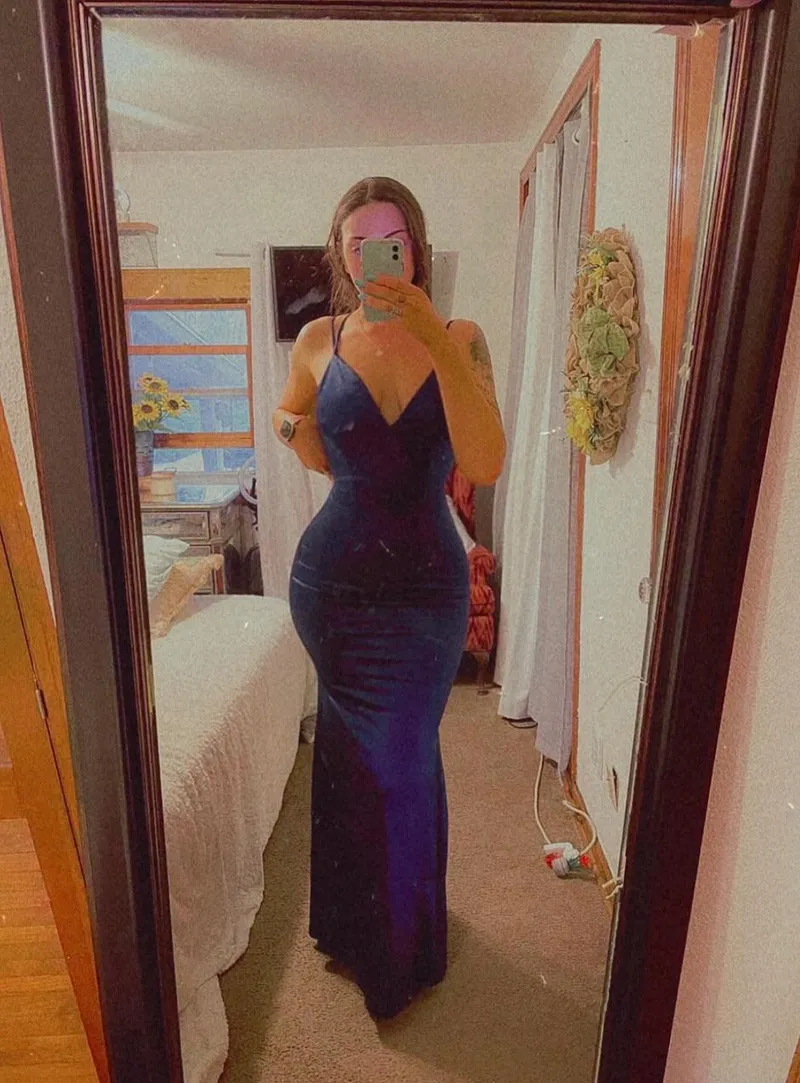 Thumbnail Can’t hide my curves lolll by HotWetHailey