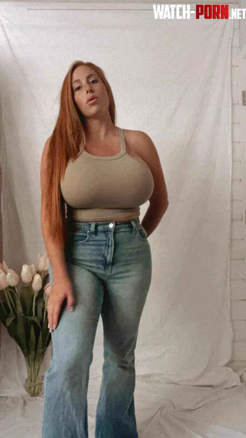 Busty redhead by Fouronefivethrowaway