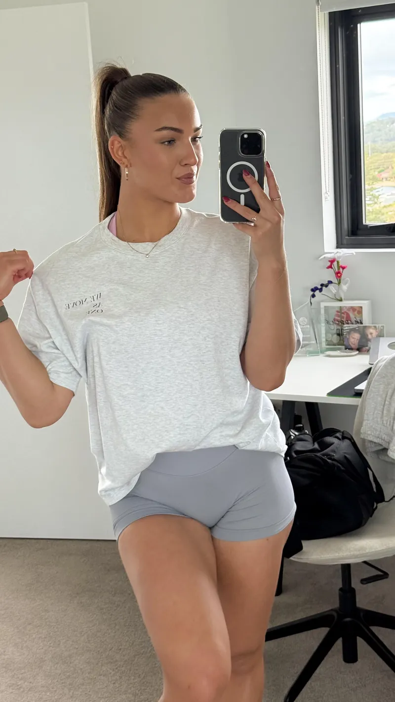 Thumbnail Grinding Beginnings: Sensual Escapades with LaraaStar in Fitgirls Universe
