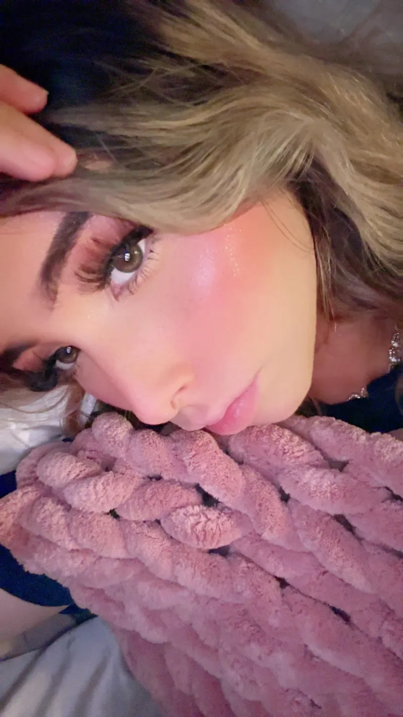 Thumbnail Slut Me Out by moneyluvamber in Slutsofonlyfans Category