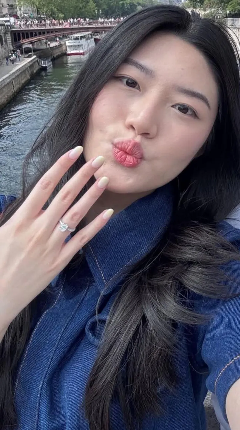 Thumbnail Pouting Perfection: Dive into the World of Big Lips by LipLoverXO