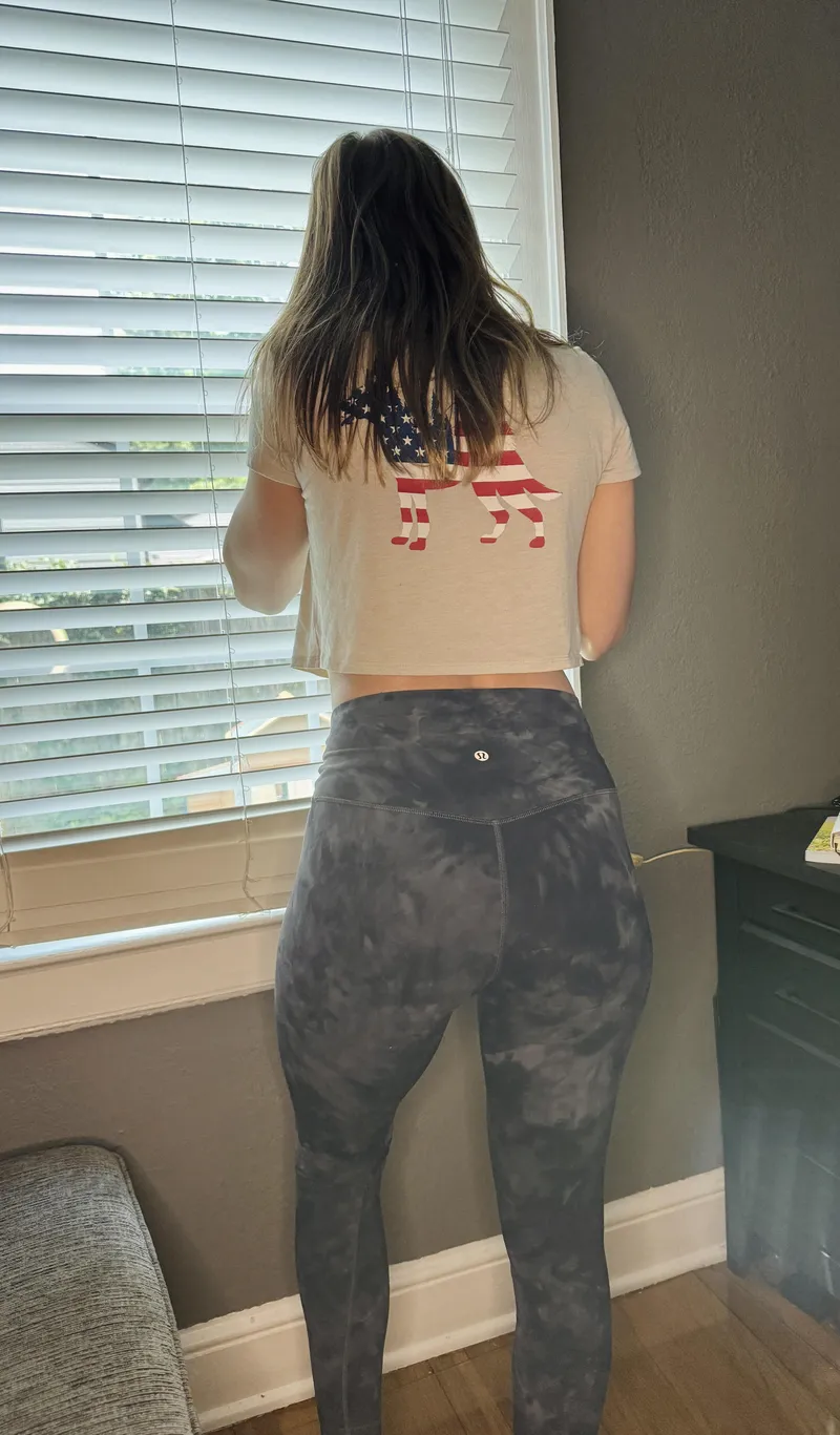 Thumbnail View from Behind? | DesirableCupcake in leggings Category