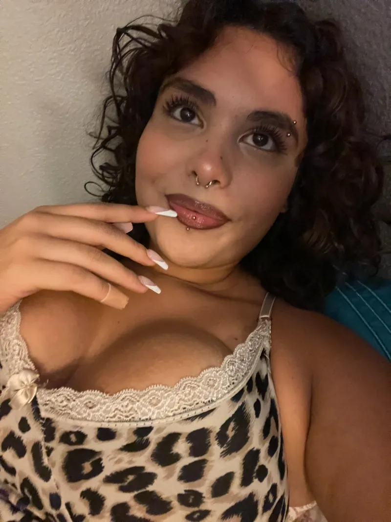 Thumbnail Just a simple smile from your Mexicana momma by AlternativeBonus1989