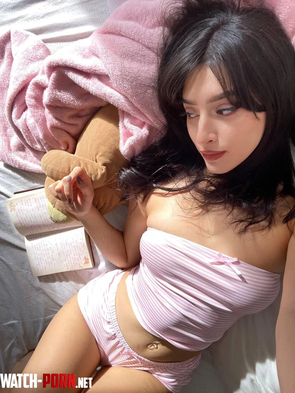 was supposed to read but ended up taking selfies instead by starlitcatnap