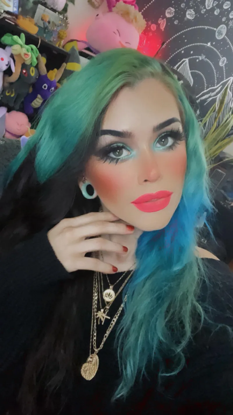 Thumbnail Green and blue by NOMADTVS