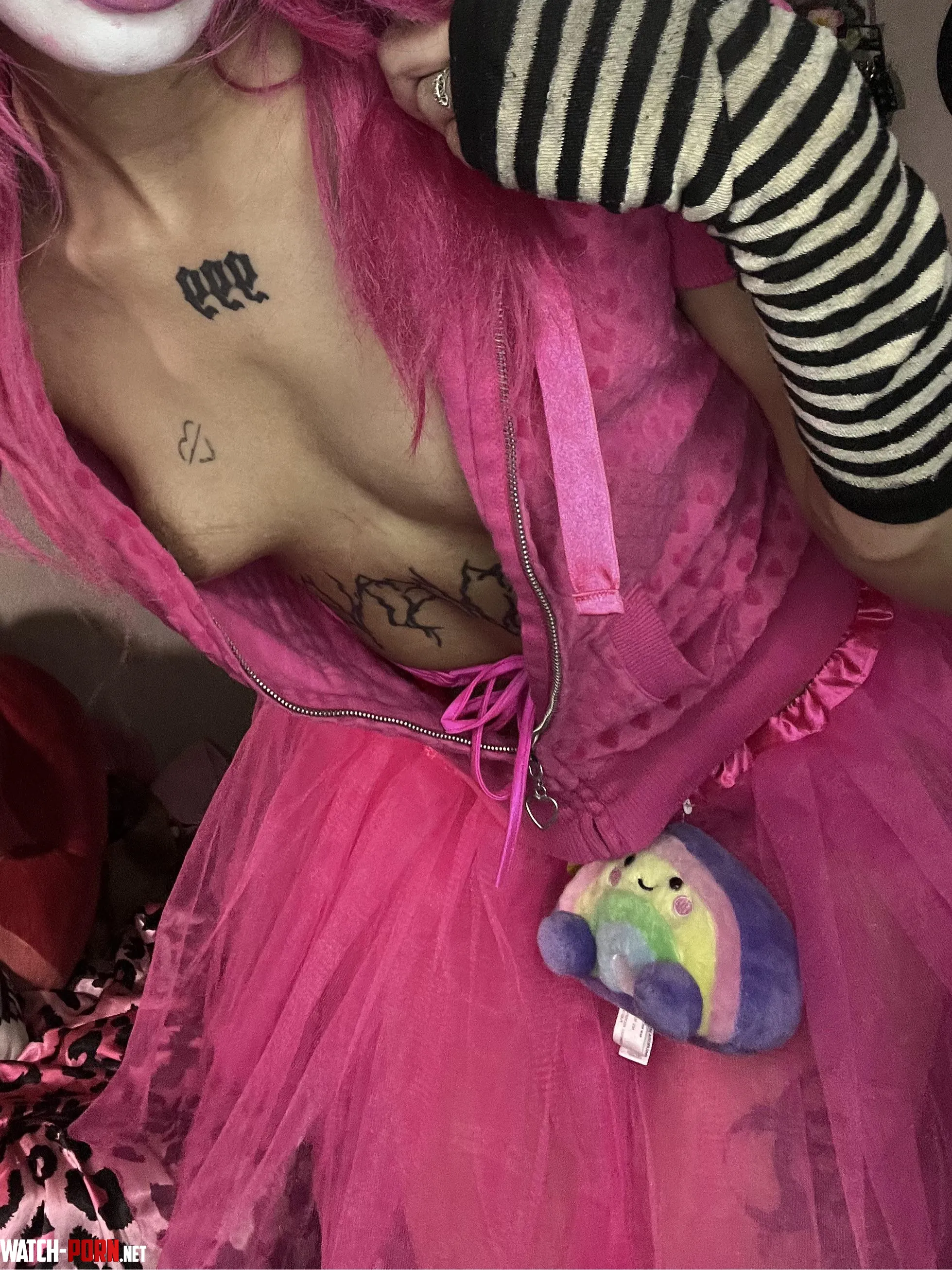 Did I not bend down far enough sorry I have a little boobs? by un1corngutz
