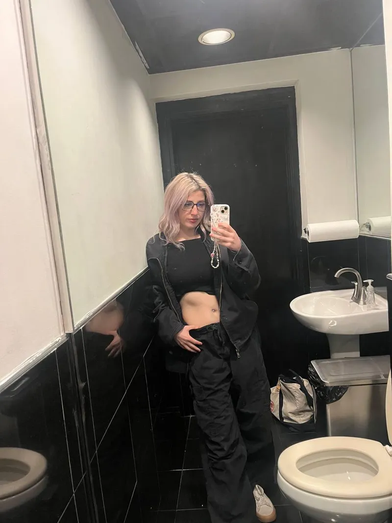 Thumbnail i put on real pants for this so pls clap by velvetfairydust