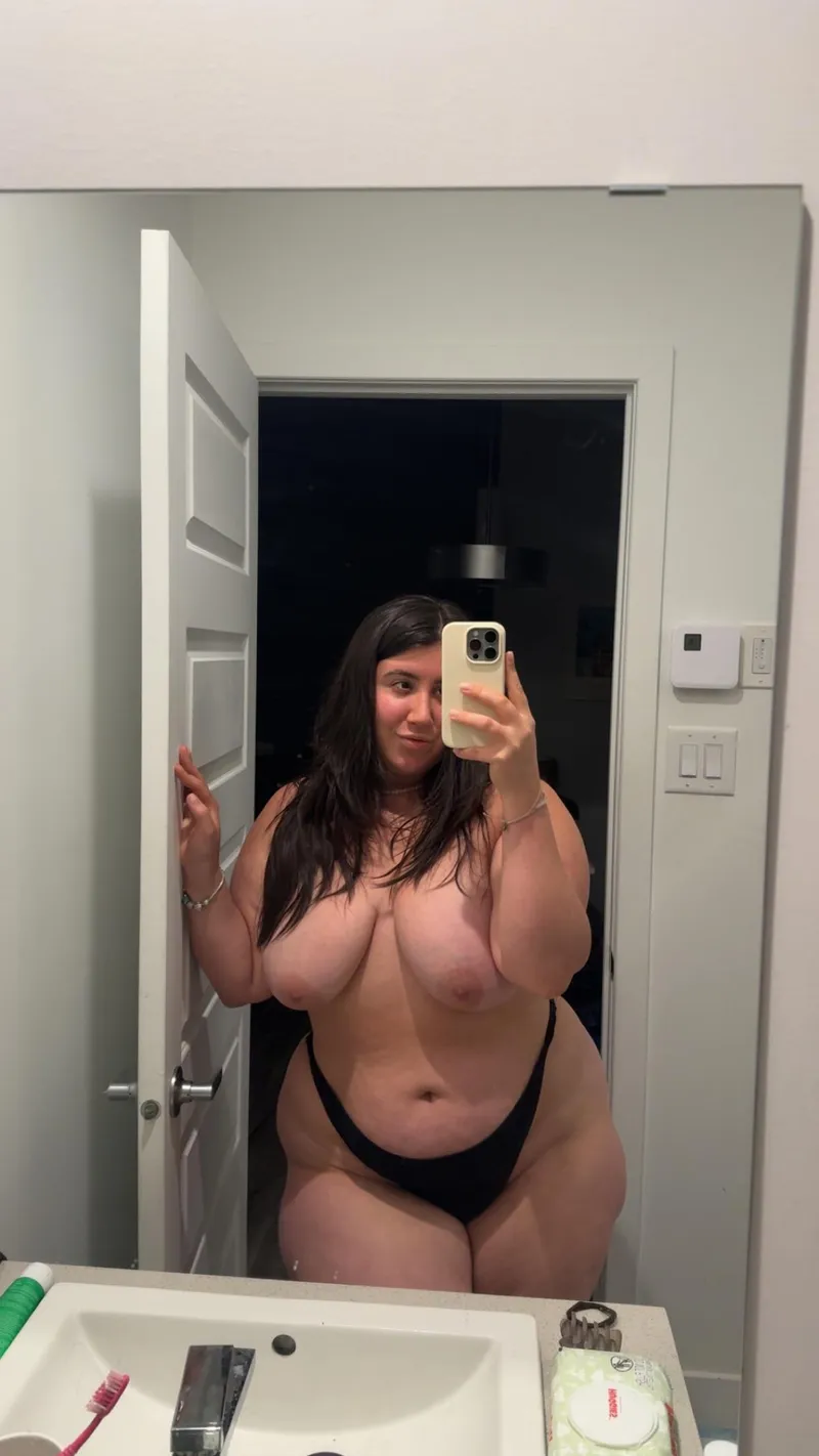 Thumbnail Reflecting Passion in 'Fuck Me in Front of This Mirror'