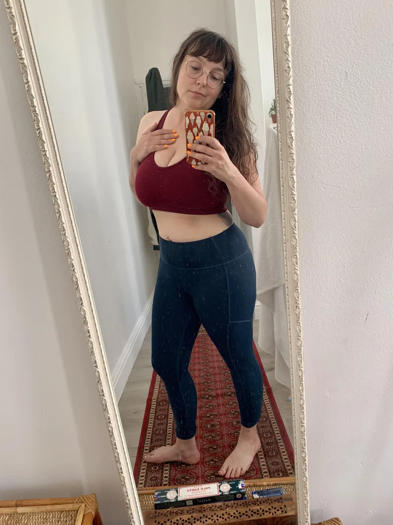 Thumbnail nakedclownempire's Fusion: Cleavage with A Side of Yoga Pants - Pure Bliss