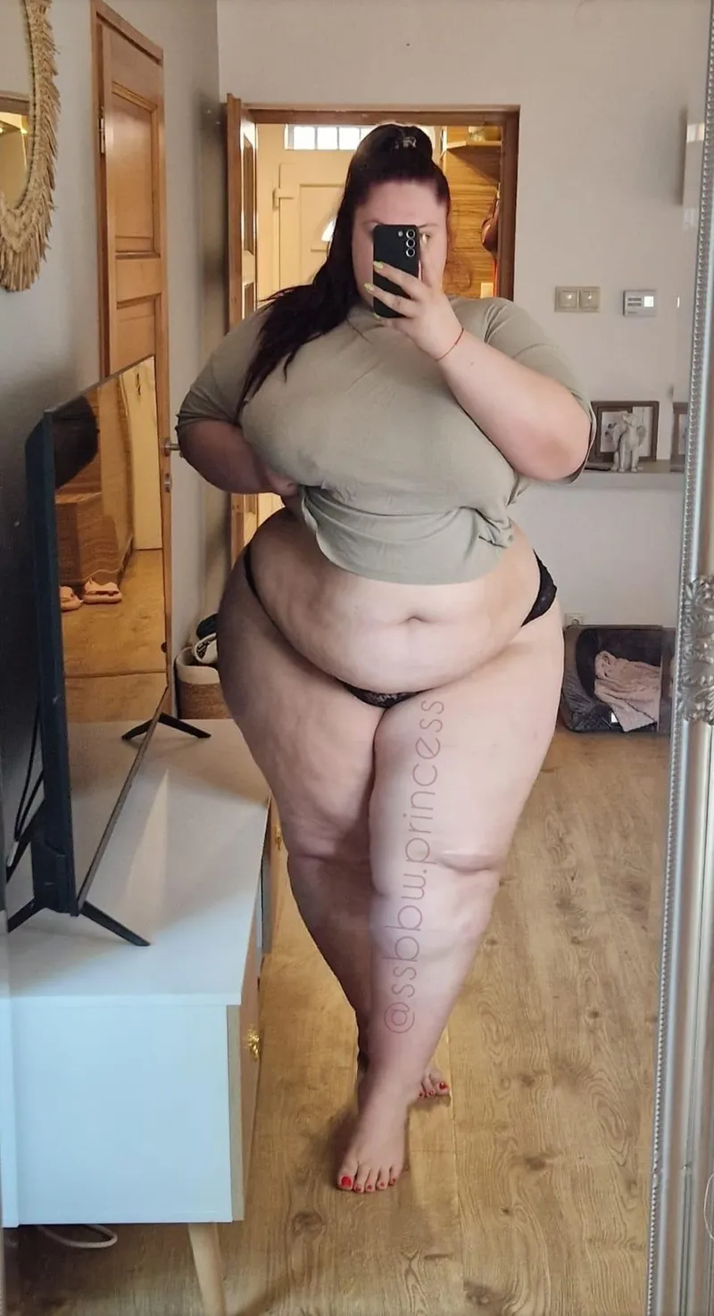 Thumbnail Beyond the Surface: SSBBW-Princesss Unveiled