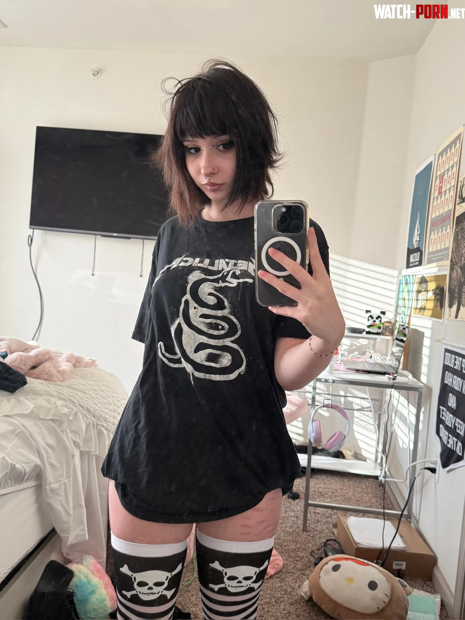 let’s cuddle up and put on our favorite albums? by DefeatTheL0w