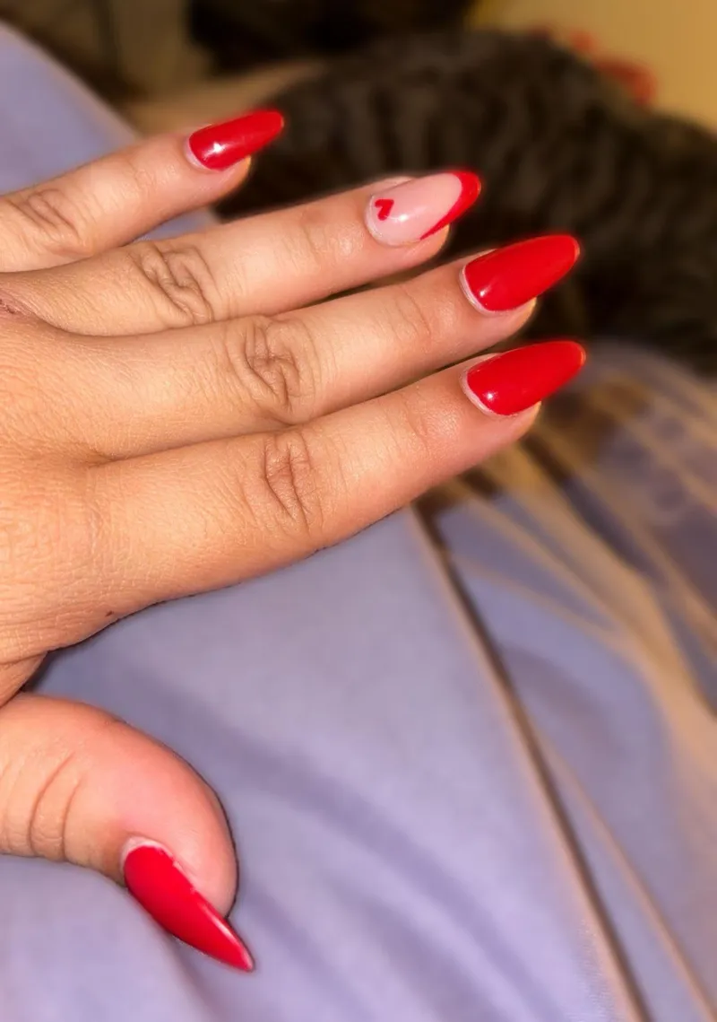 Thumbnail Sugarbabyworld's Fiery Charm: Red Hot Nails